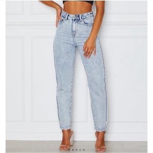 White fox boyfriend jeans